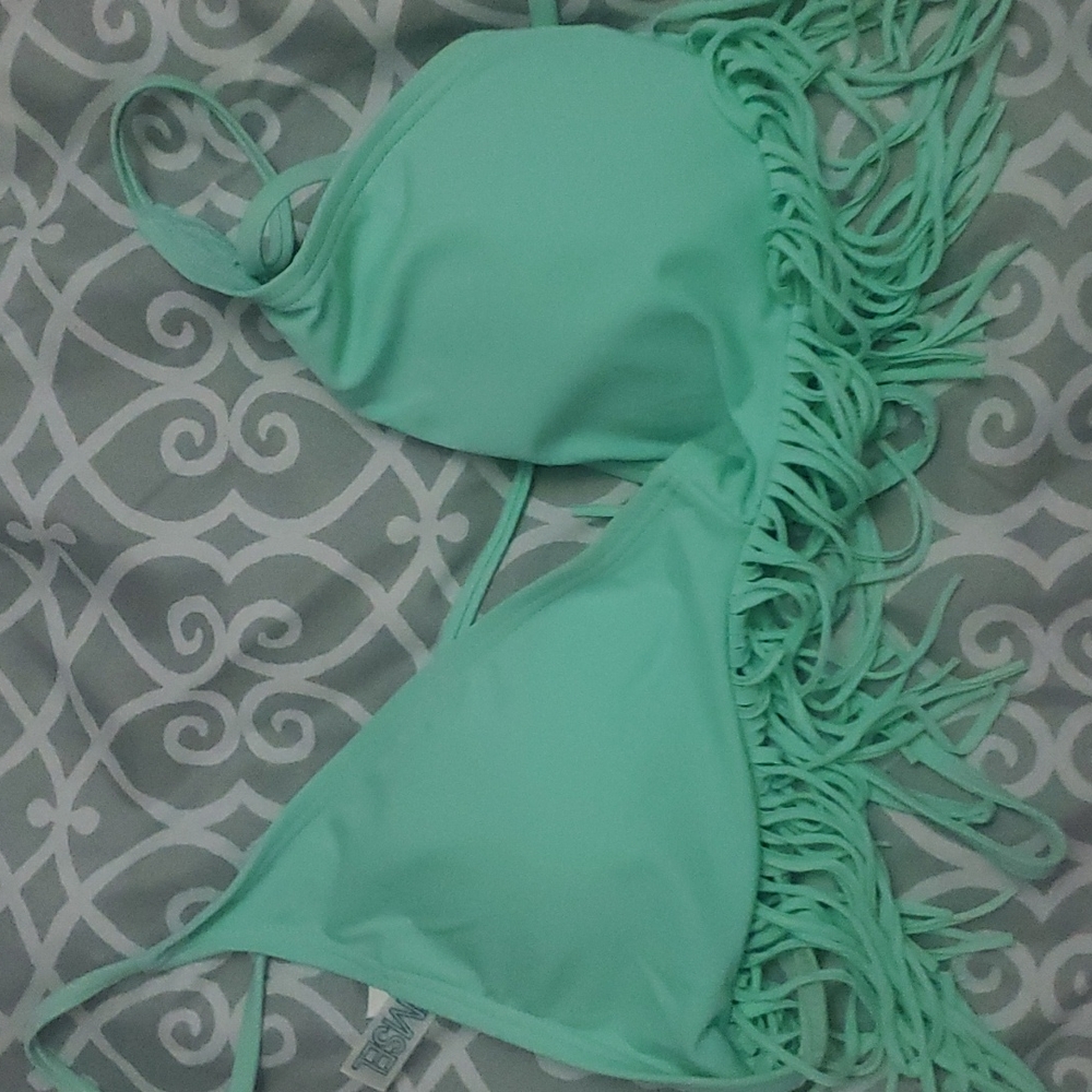 Bikin fringe top mint green xl  *only have the top